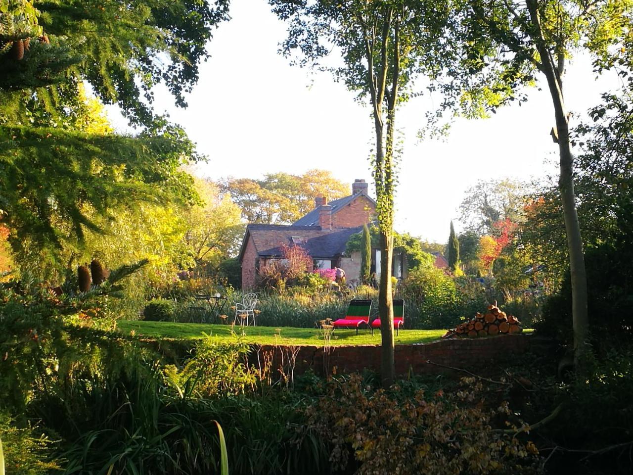 Hayeswood Lodge Luxury Accommodation Stanley  Buitenkant foto